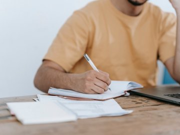 馬來西亞商業(yè)文件公證認證流程與要求詳解