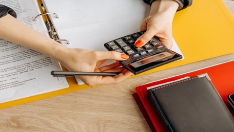 亞馬遜英國FBA倉儲(chǔ)紙箱包裝要求：確保尺寸合規(guī)、防水防潮、易于識(shí)別。